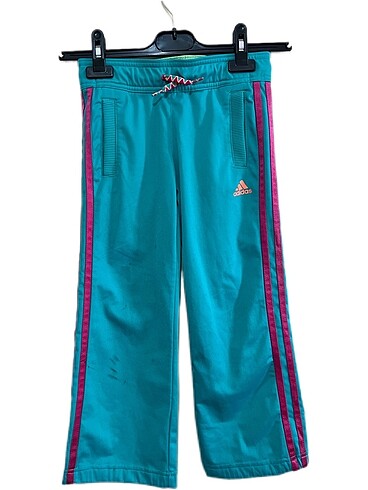8 Yaş Beden pembe Renk Adidas eşortman takımı