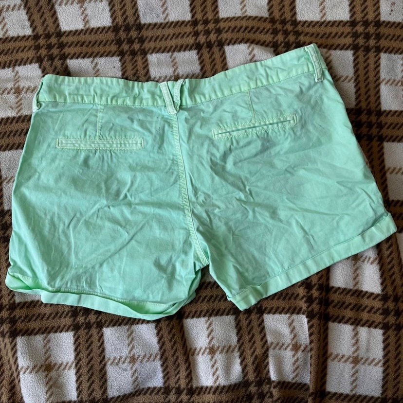 Kadın Pastel Yeşil Mini Şort - Görsel 2