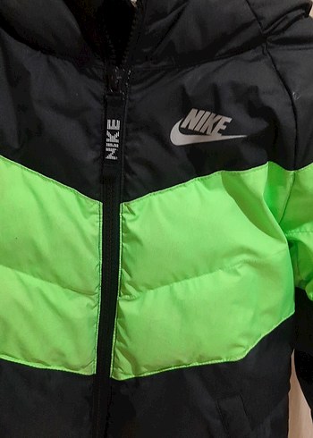 Fermuarlı Yeşil Nike Erkek Çocuk Mont - Görsel 4