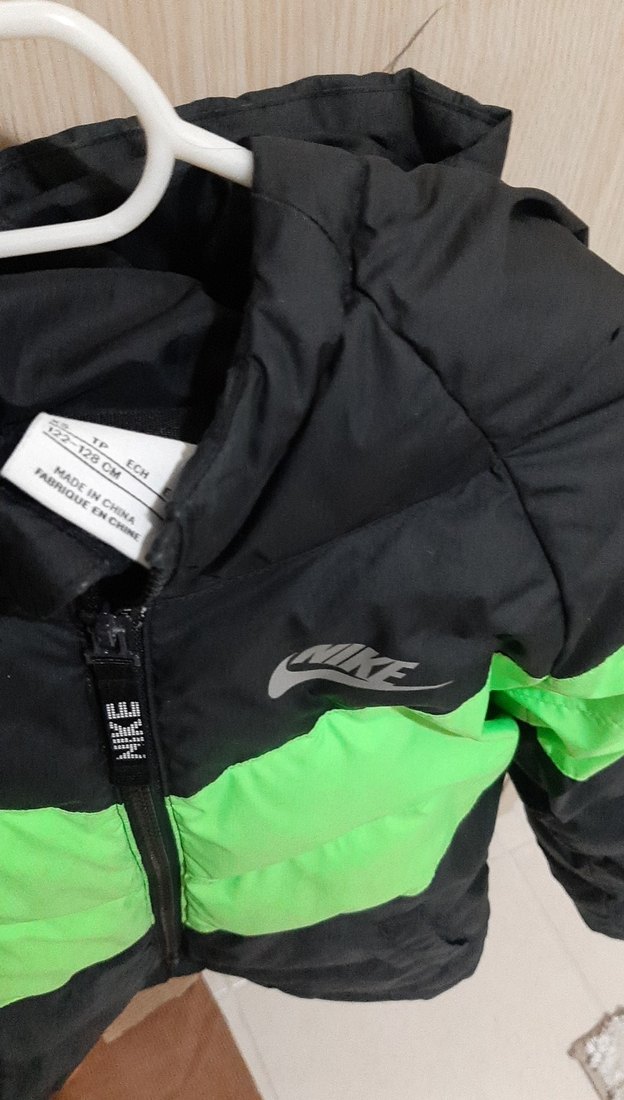 Fermuarlı Yeşil Nike Erkek Çocuk Mont - Görsel 3