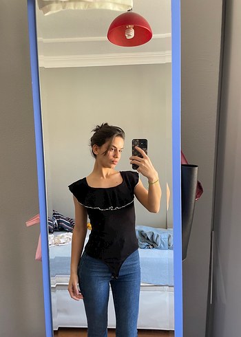 Siyah kayık Yaka Kısa Kollu Denim Bluz