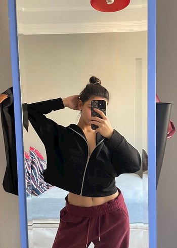 Siyah hırka crop model