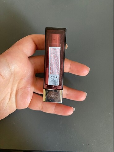  Beden Maybelline Kremsi Nude Ruj