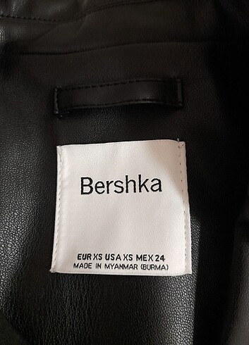 xs Beden siyah Renk Bershka Deri Ceket