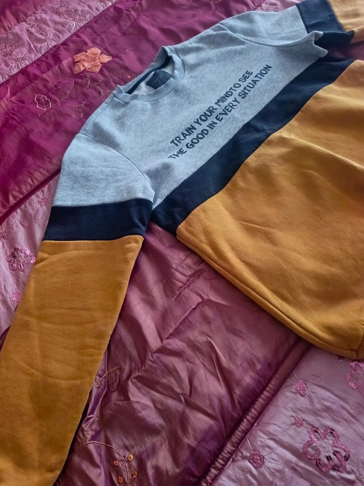 Erkek Çocuk Gri Renk Kemerli Sweatshirt - Görsel 3