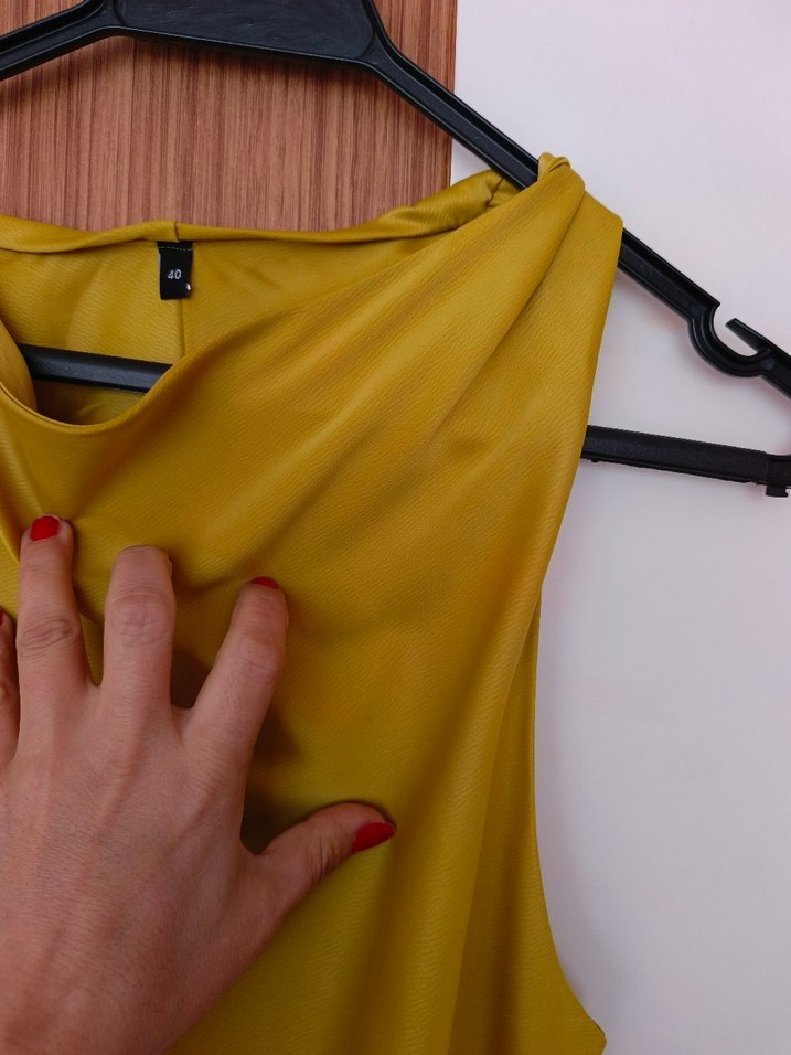 Sarı Drapeli Uzun Kadın Elbise - Görsel 4