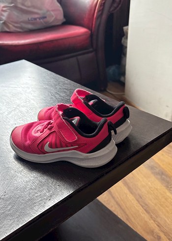 Kız Çocuk Pembe Nike Spor Ayakkabı - Görsel 3