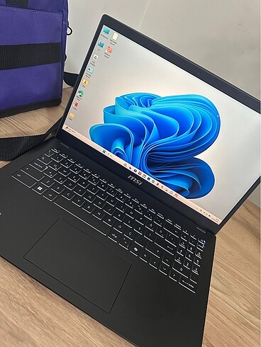 Msi Modern 15 12.Nesil Core i5 1235U-8Gb-512Gb Ssd-15.6inc-W11