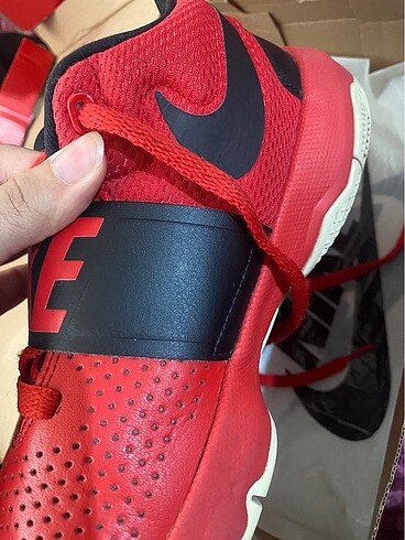 37 Beden Nike erkek çocuk spor ayakkabı