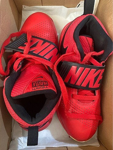Nike erkek çocuk spor ayakkabı