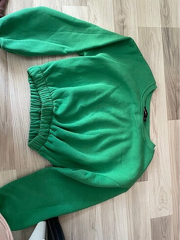 yeşil crop sweatshirt
