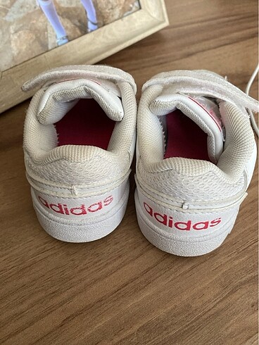 23 Beden Adidas Çocuk ayakkabı