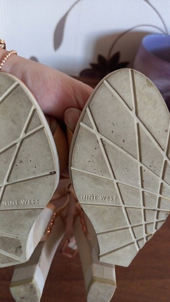 36 Beden Nine west 11 cm toplu sandalet