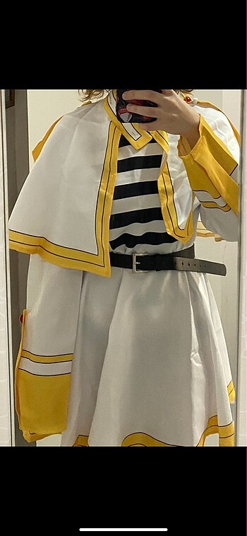 m Beden Frieren cosplay