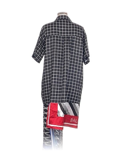 s Beden Balenciaga Uzun Elbise %70 İndirimli.