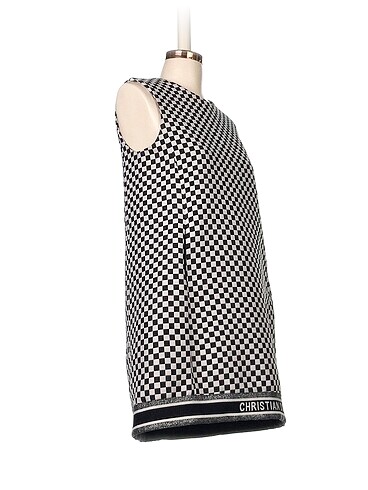 Dior Dior Kısa Elbise %70 İndirimli.