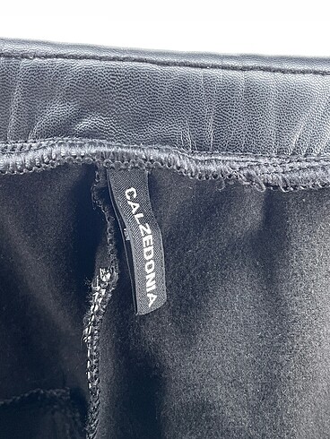 s Beden siyah Renk Calzedonia Düz Kesim %70 İndirimli.