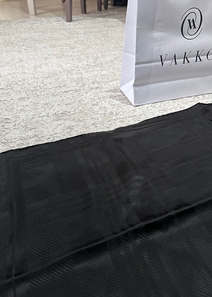 Orjinal Vakko İpek Eşarp - Görsel 4