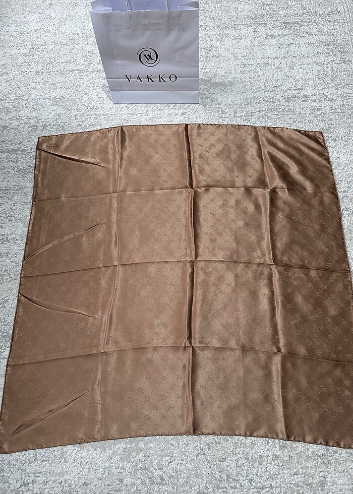 Orjinal Vakko Monogram İpek Eşarp - Görsel 2