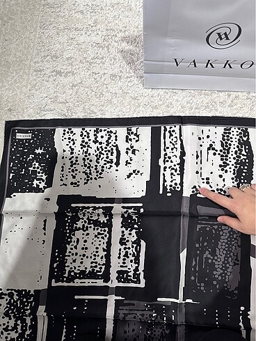 Orjinal Vakko İpek Eşarp - Görsel 5