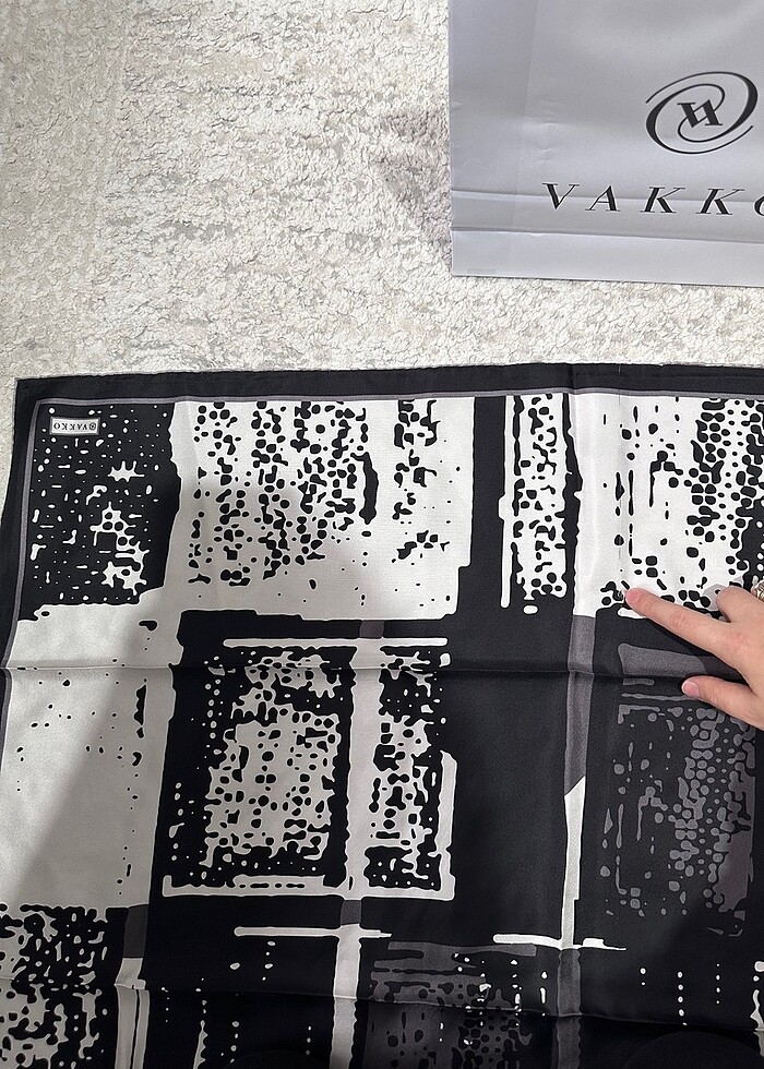 Orjinal Vakko İpek Eşarp - Görsel 5