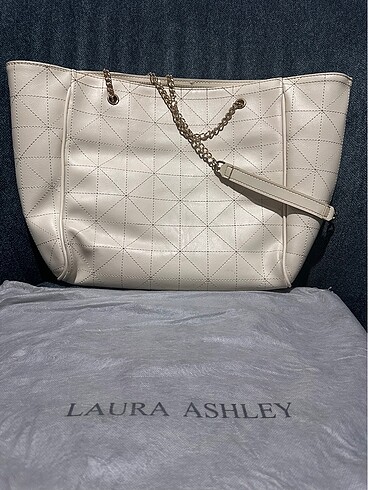  Beden Laura Ashley