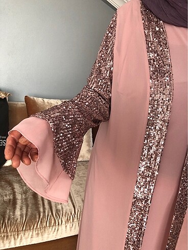 Anne Abiyesi İçli Dışlı