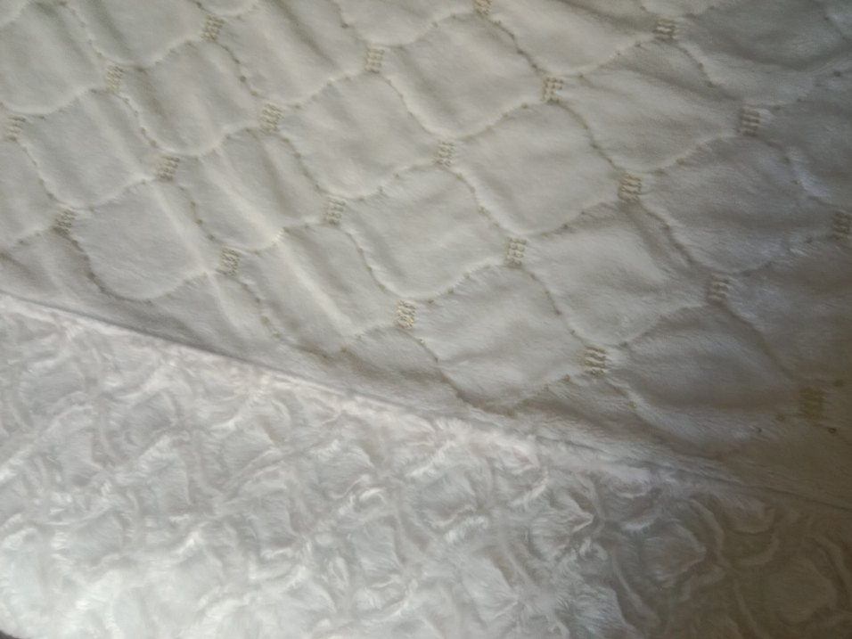 Parlak Beyaz  Yatak Örtüsü - Görsel 5