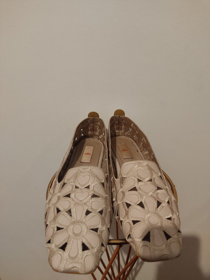 ELLE MARKA ÇİÇEKLİ BABET - Görsel 2