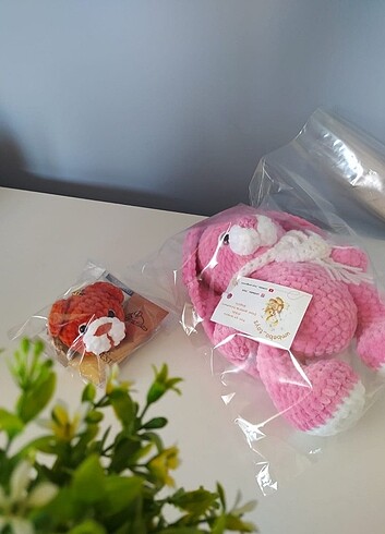 Diğer Amigurumi Pembe Tavşan