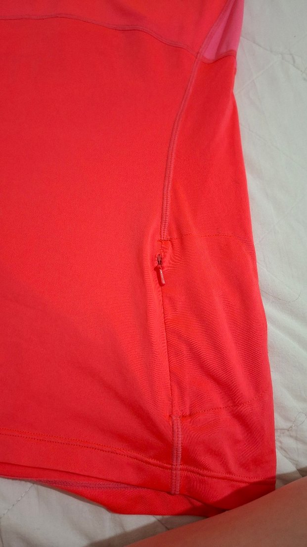 Kırmızı Yüksek Yakalı Spor Elbise - Görsel 2