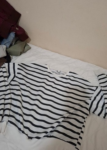 Diğer Kadın Gri Çizgili Kısa Kollu Bluz