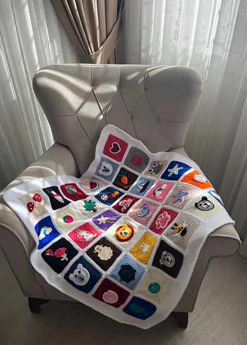 Figürlü bebek battaniyesi