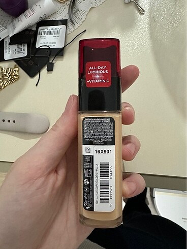  Beden Loreal paris infalliable