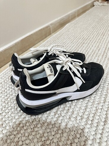 Nike spor ayakkabı