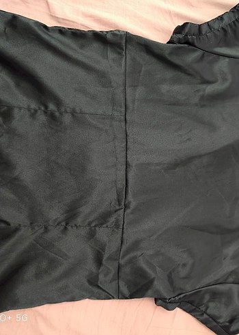 Saten Dokulu Siyah Kısa Kollu Gömlek - Görsel 3