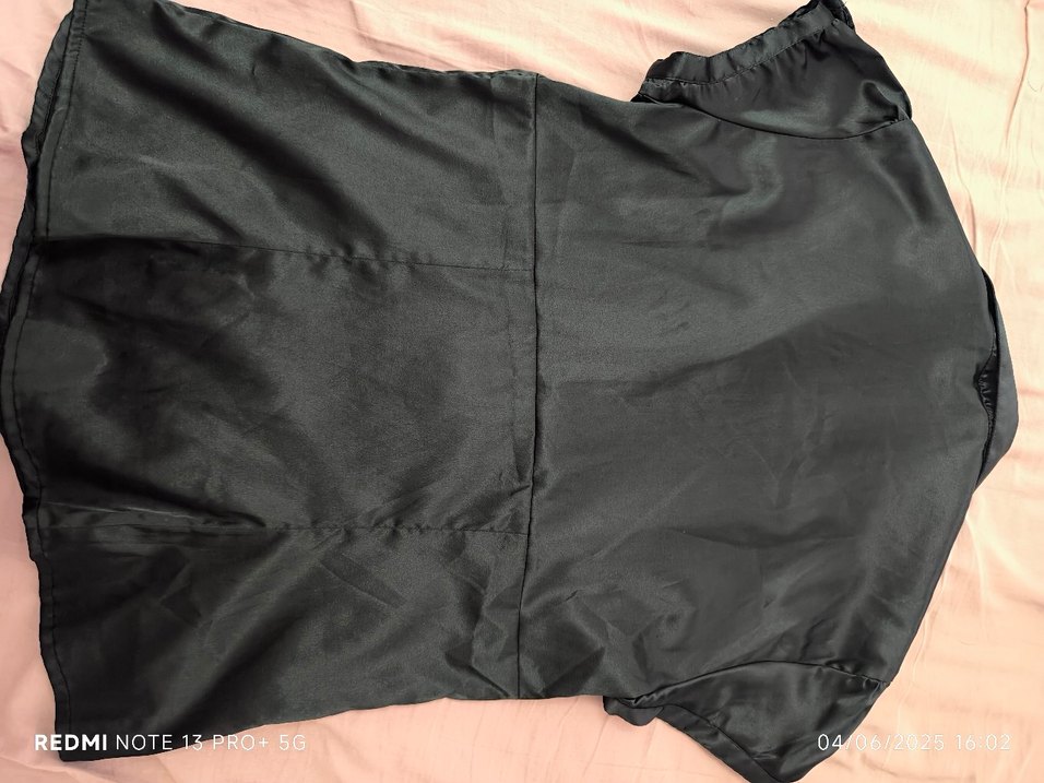 Saten Dokulu Siyah Kısa Kollu Gömlek - Görsel 3