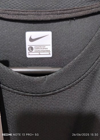 Nike Siyah Erkek Tişörtü, Rahat Kesim, Kısa Kollu - Görsel 3