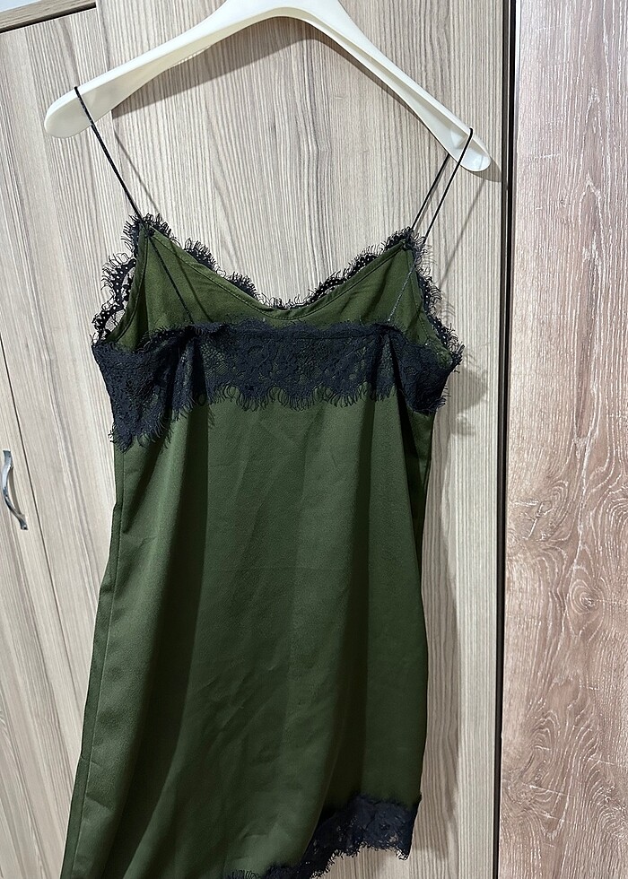 Stradivarius Gece Elbisesi - Görsel 2