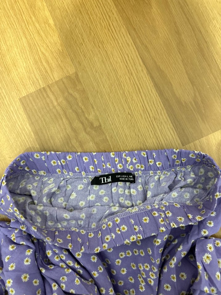 Kadın çiçekli etek - Görsel 3