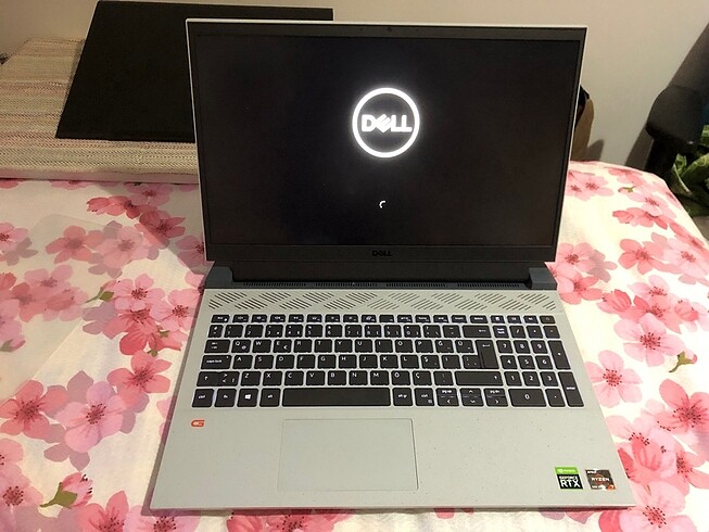  Beden Dell g15 Ryzen 7 gri laptop