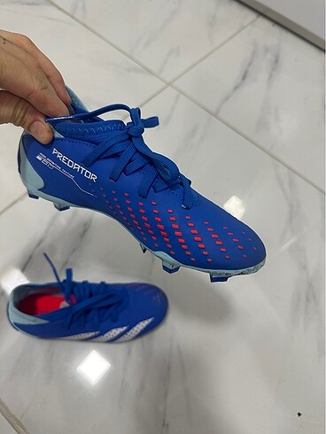 Adidas predetör halı saha ayakkabısı