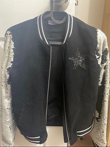 LC Waikiki Lc Waikiki pullu siyah çocuk ceket
