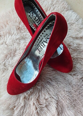 Koyu kırmızı süet stiletto