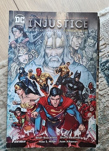 Injustice Gods Among Us 4. Yıl 1. Cilt