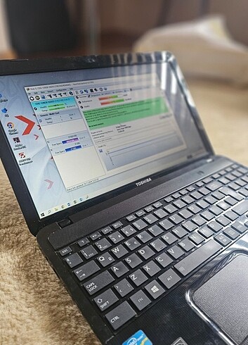İ7 gerçek 8 çekirdek TOSHİBA LAPTOP 