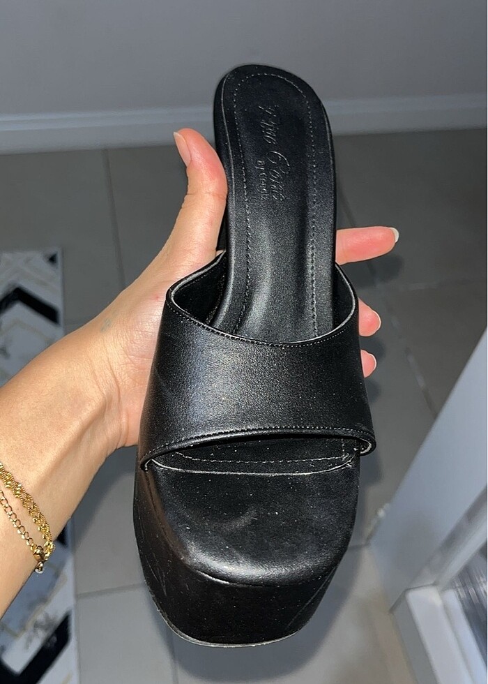 Topuklu terlik - Görsel 4