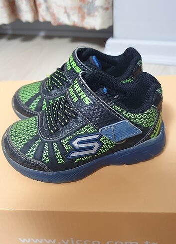 Skechers Işıklı 21 Numara Spor Ayakkabı