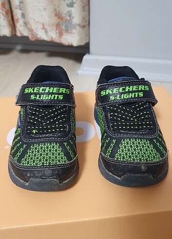 21 Beden Skechers Işıklı 21 Numara Spor Ayakkabı