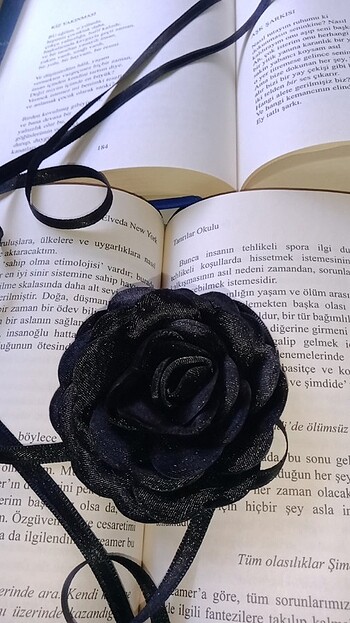 bağlamalı siyah gül choker kolye
